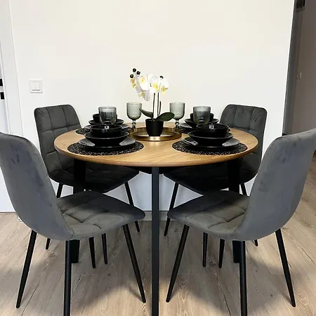 Riverside By Inntime 3*