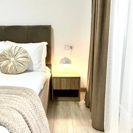 Riverside By Inntime ホテル