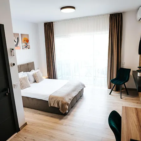 Riverside By Inntime Hotel