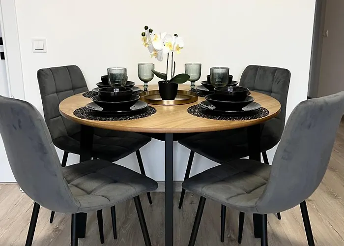 Riverside By Inntime 3*